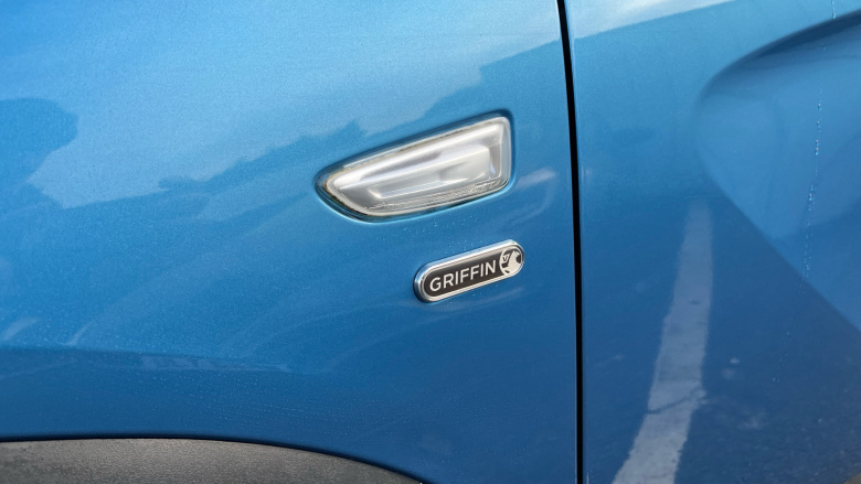 Vauxhall Crossland X 1.2T [110] Griffin 5dr [6 Spd] [Start Stop] Petrol Hatchback